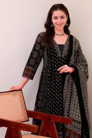 Black Salwar Suit